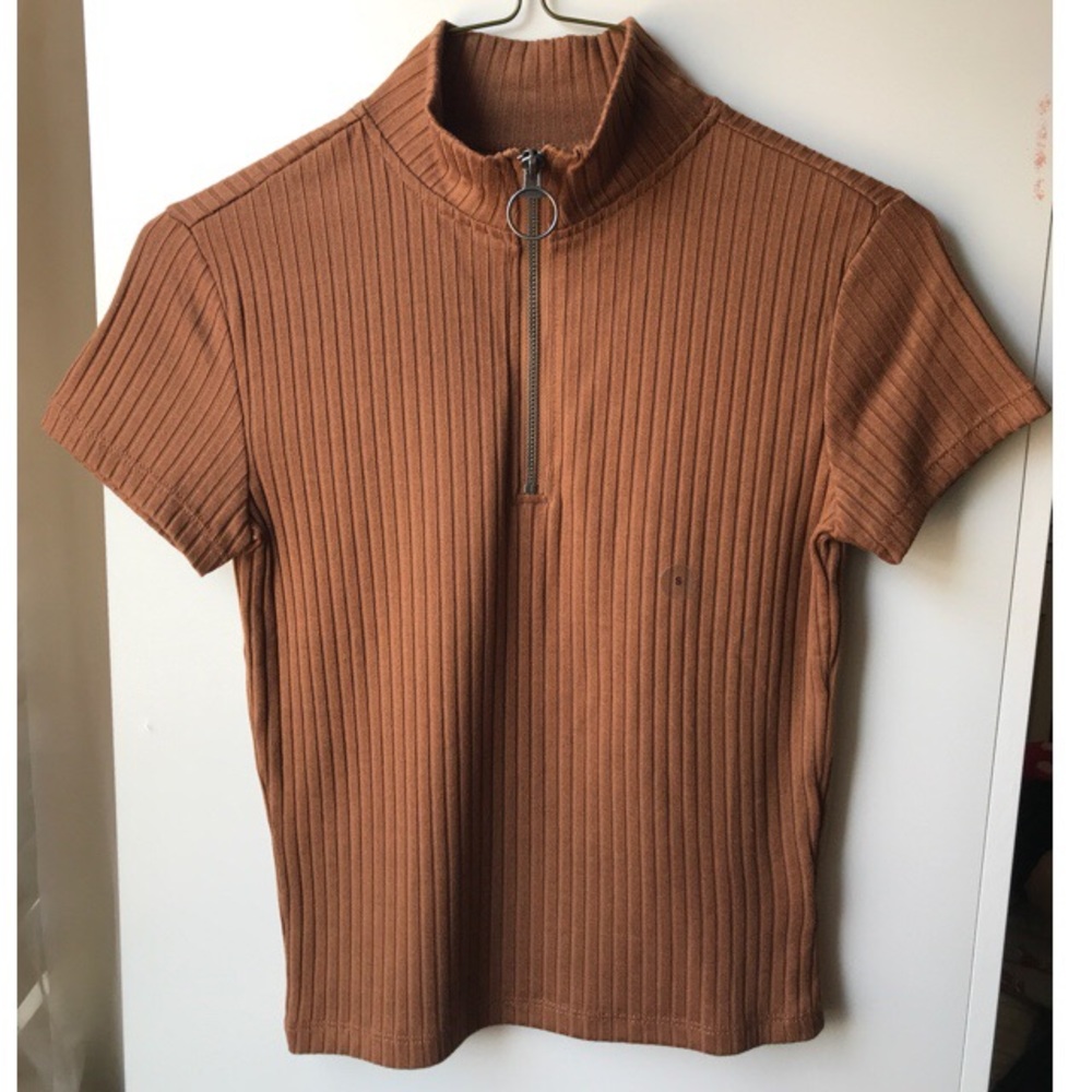 Classic Top with Zipper Detail